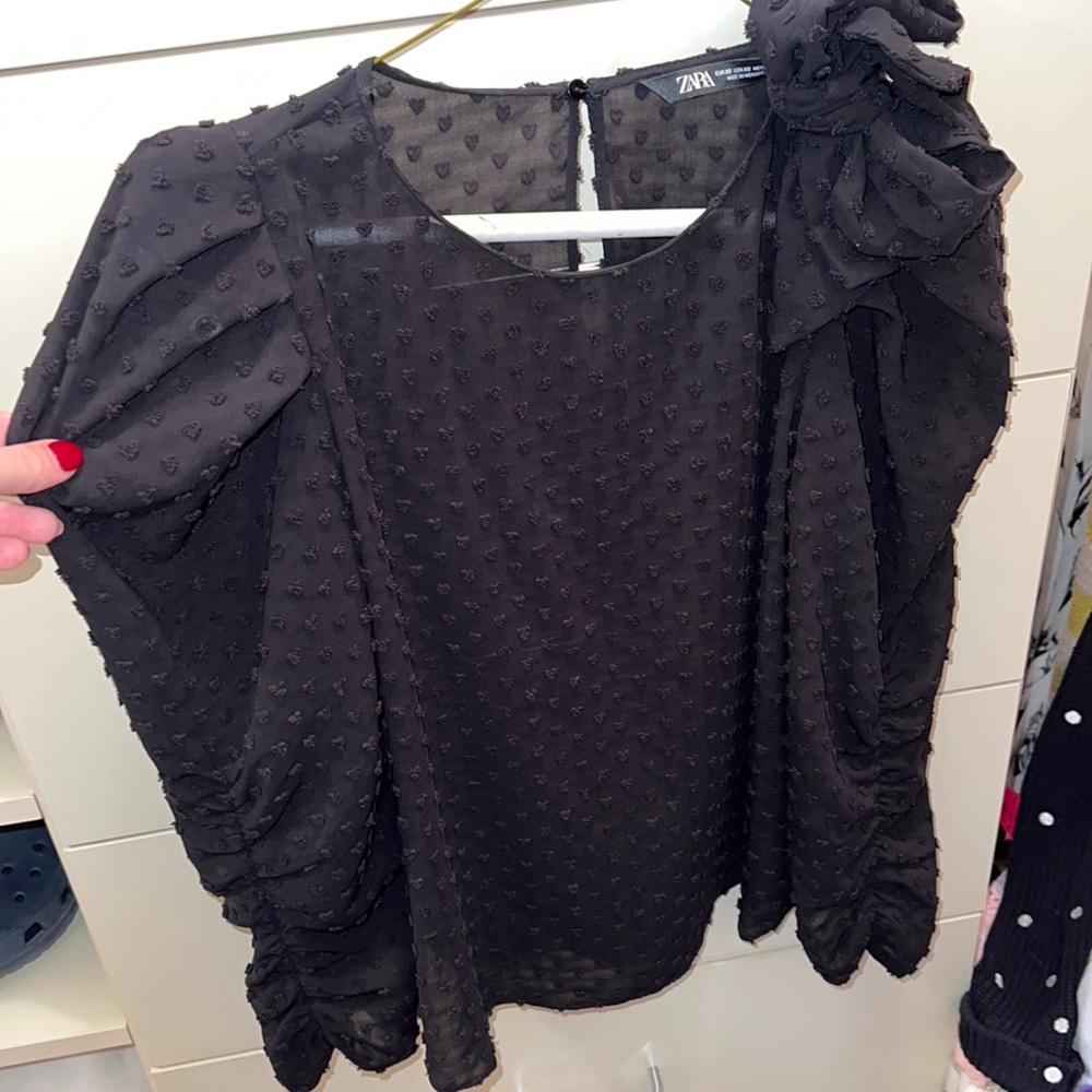 Zara polka dot bow sleeve top